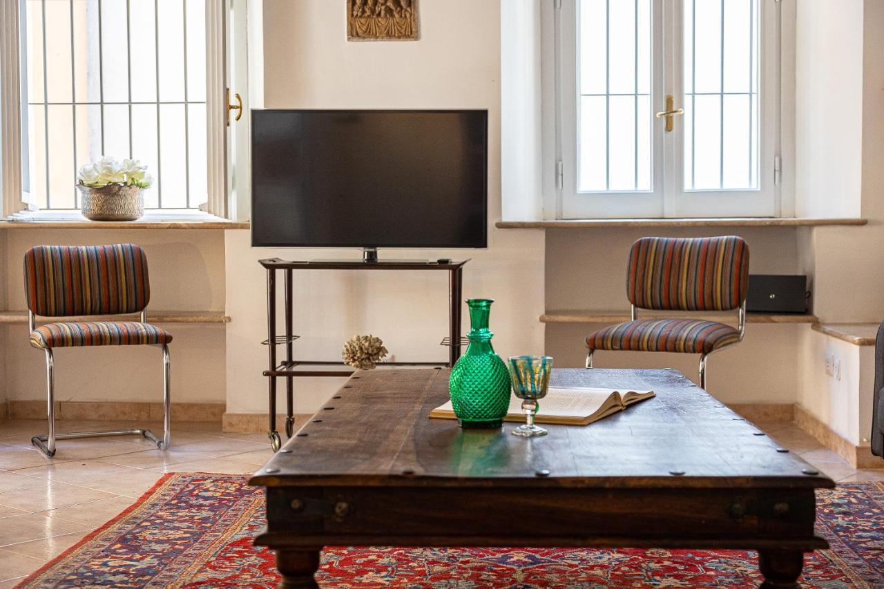 Amazing Historical Apartment - Jewish Ghetto Rome Buitenkant foto